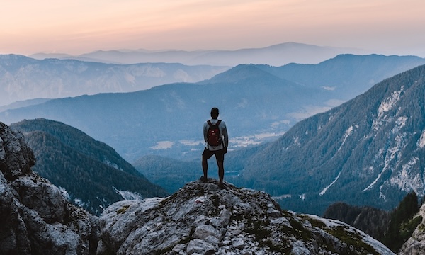 Empowering global sales: standardised strategies and tools for enhanced cross-selling success